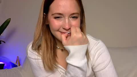 li_ni_ online show from January 2025 06:09:01 AM
