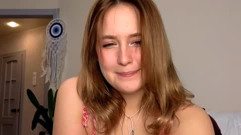 li_ni_ online show from February 2025 07:40:01 AM