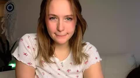 li_ni_ online show from February 2025 07:22:01 AM