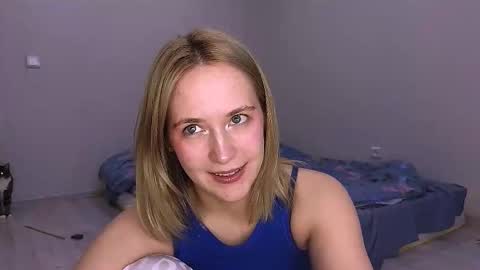 li_ni_ online show from September 2025 10:27:01 AM