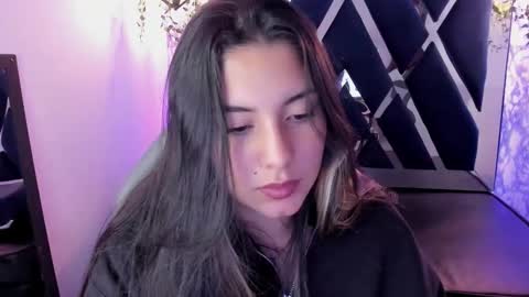 Lia  online show from February 2025 05:22:02 PM