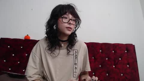 Lia online show from November 2025 09:04:01 PM