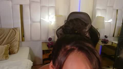 Snapshot of lia_mariana chatting on October 2025 06:25:02 PM lia_mariana online show from October 2025 06:25:02 PM