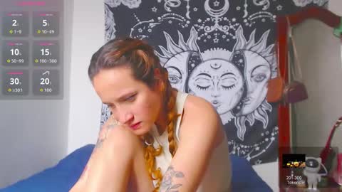 Lia Monroe online show from October 2025 04:18:01 PM