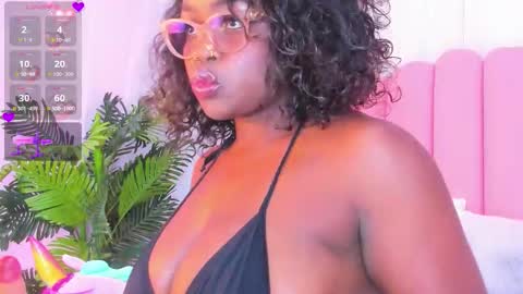 lia_queen18 online show from October 2025 11:14:02 AM