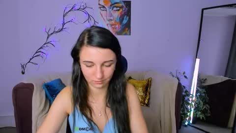 Lia online show from September 2025 05:57:02 PM