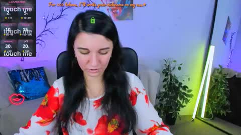 Lia online show from October 2025 12:14:02 PM