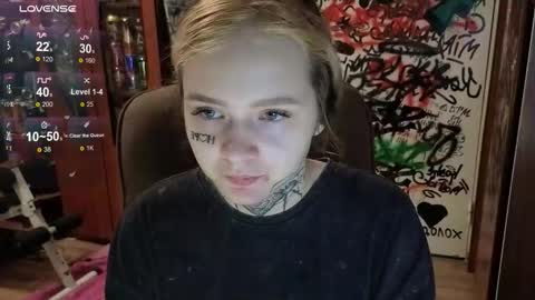 liaaa_li online show from October 2025 01:45:01 PM