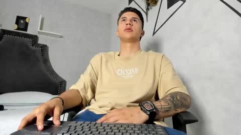 Liam Smith online show from October 2025 12:17:01 PM