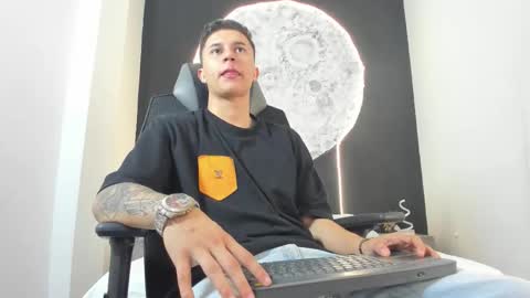 Liam Smith online show from October 2025 12:27:02 PM