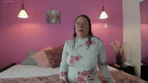 LiaCambell online show from September 2025 07:06:02 PM