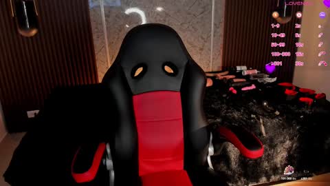 Liah online show from October 2025 06:53:01 PM