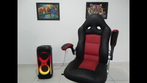 Snapshot of liam_andres12 chatting on October 2025 09:37:01 PM Andres online show from October 2025 09:37:01 PM