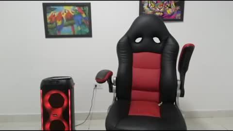 Snapshot of liam_andres12 chatting on October 2025 10:33:01 PM Andres online show from October 2025 10:33:01 PM