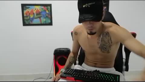 Snapshot of liam_andres12 chatting on October 2025 10:55:01 PM Andres online show from October 2025 10:55:01 PM