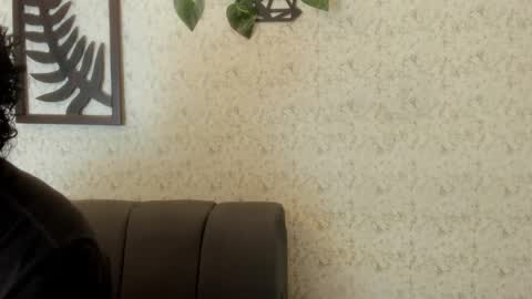 liam online show from November 2025 12:40:02 PM