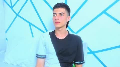 liam_scott7 online show from December 2024 07:04:02 PM