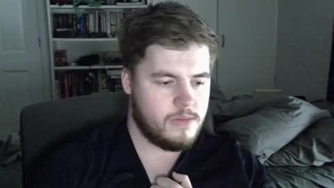 Liam Fox online show from October 2025 01:52:02 AM