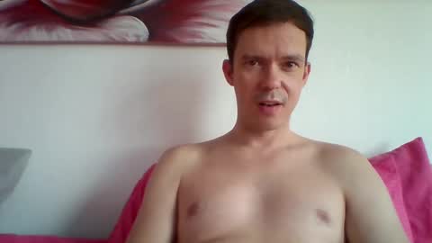 Snapshot of liamrosezn chatting on December 2024 04:14:01 AM LiamRose online show from December 2024 04:14:01 AM
