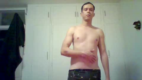 Snapshot of liamrosezn chatting on December 2024 08:06:02 PM LiamRose online show from December 2024 08:06:02 PM