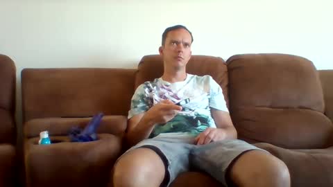 Snapshot of liamrosezn chatting on January 2025 02:17:02 PM LiamRose online show from January 2025 02:17:02 PM