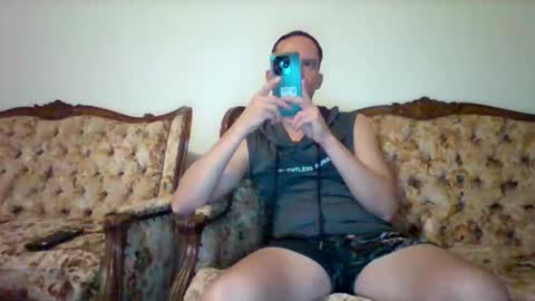 Snapshot of liamrosezn chatting on March 2025 06:26:02 PM LiamRose online show from March 2025 06:26:02 PM