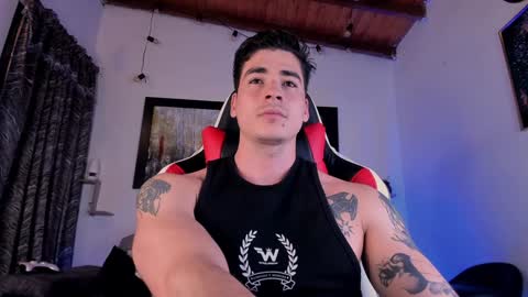 Snapshot of liamwyatt_ chatting on December 2024 03:18:02 AM liamwyatt_ online show from December 2024 03:18:02 AM