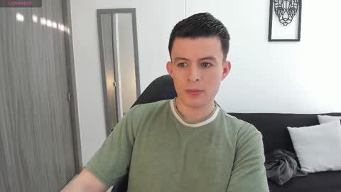 Snapshot of lian_eathan chatting on October 2025 08:55:02 PM lian_eathan online show from October 2025 08:55:02 PM