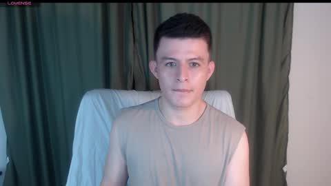 Snapshot of lian_eathan chatting on October 2025 10:44:02 PM lian_eathan online show from October 2025 10:44:02 PM