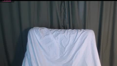 Snapshot of lian_eathan chatting on November 2025 09:57:02 PM lian_eathan online show from November 2025 09:57:02 PM