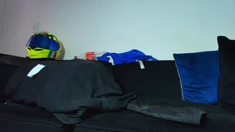 Lian Oconner online show from September 2025 01:04:01 PM