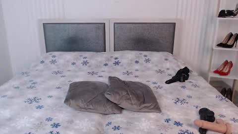 Liana online show from February 2025 01:46:02 PM