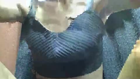 Snapshot of liaraisha chatting on November 2025 03:01:02 PM liaraisha online show from November 2025 03:01:02 PM