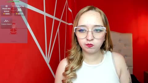 Lia Roberts online show from December 2024 12:27:02 PM