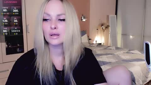 Snapshot of libby_nora chatting on October 2025 01:29:01 PM Libby online show from October 2025 01:29:01 PM