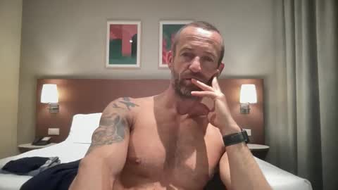 lick8me8hard online show from October 2025 05:10:02 PM