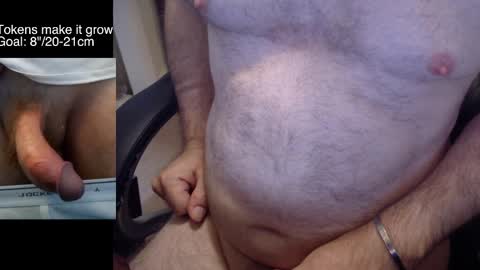 Snapshot of liebestool008 chatting on October 2025 03:18:01 AM 8curve online show from October 2025 03:18:01 AM