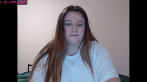Snapshot of light_lunaa chatting on January 2025 11:35:02 AM light_lunaa online show from January 2025 11:35:02 AM