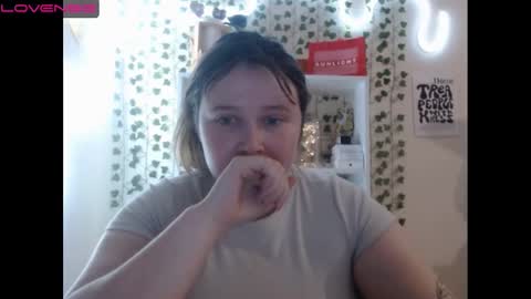 Snapshot of light_lunaa chatting on January 2025 11:42:02 AM light_lunaa online show from January 2025 11:42:02 AM
