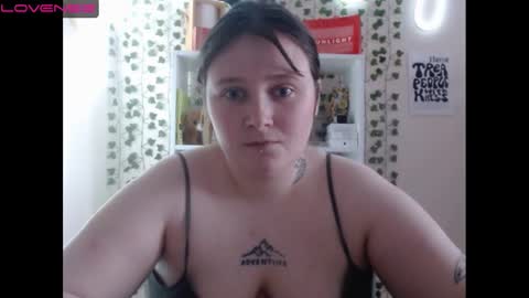 Snapshot of light_lunaa chatting on January 2025 09:56:01 AM light_lunaa online show from January 2025 09:56:01 AM