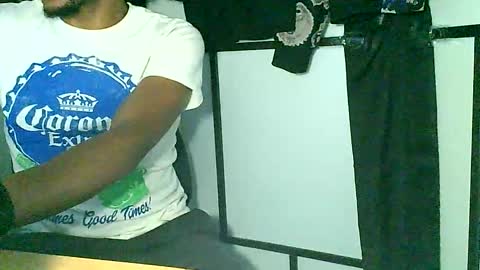 Snapshot of lightscamerawatchme chatting on October 2025 12:55:01 PM lightscamerawatchme online show from October 2025 12:55:01 PM