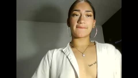 Snapshot of liia__strong chatting on October 2025 12:16:02 PM LIIA online show from October 2025 12:16:02 PM