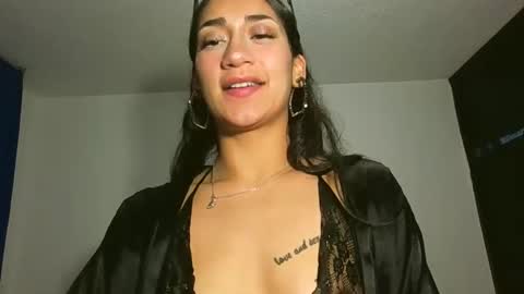 Snapshot of liia__strong chatting on October 2025 12:50:01 PM LIIA online show from October 2025 12:50:01 PM