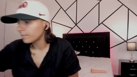 liiam_smith_ online show from January 2025 06:27:01 PM