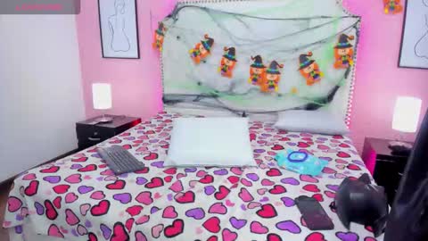 liiam_smith_ online show from October 2025 01:34:02 PM