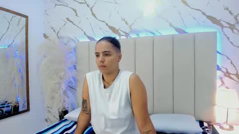 liiam_smith_ online show from November 2025 01:13:02 PM