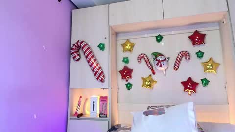         online show from December 2024 05:51:01 PM