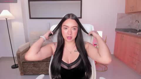 liilylux online show from October 2025 04:11:01 AM