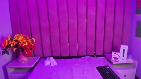 LiisaKiss online show from October 2025 08:20:01 PM