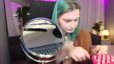 Lika online show from September 2025 02:43:01 PM